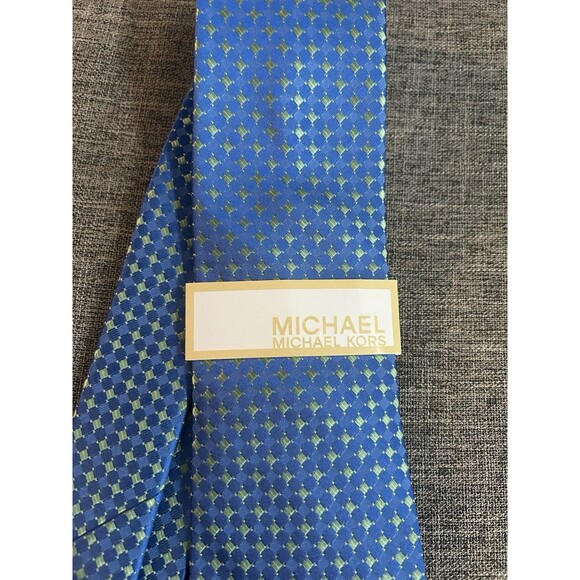 Michael Kors Mens Necktie Blue And Green Geometric 100% Silk - Picture 1 of 5